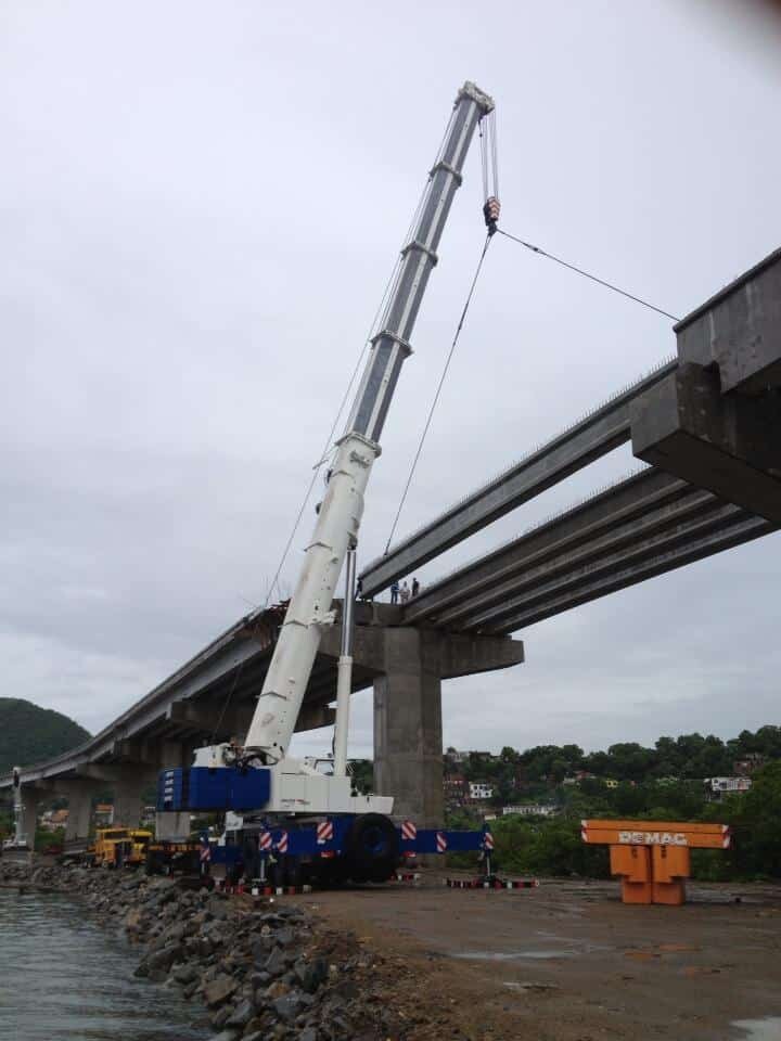 traslado de vigas para puentes