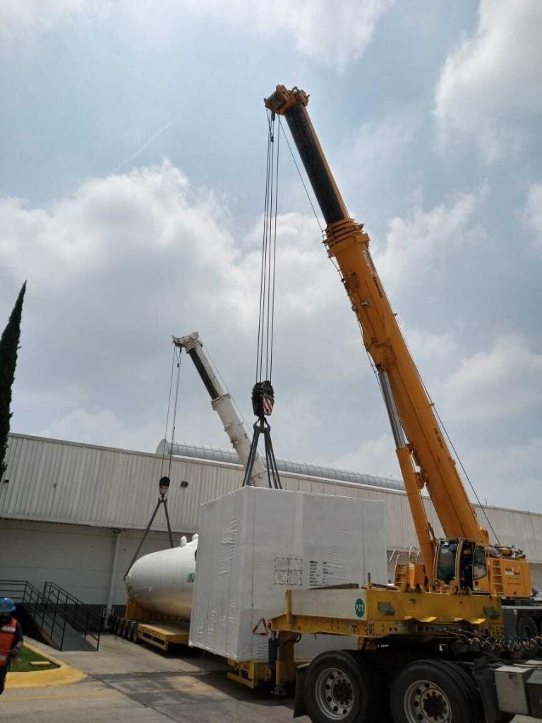 gruas industriales para movimiento de maquinaria pesada