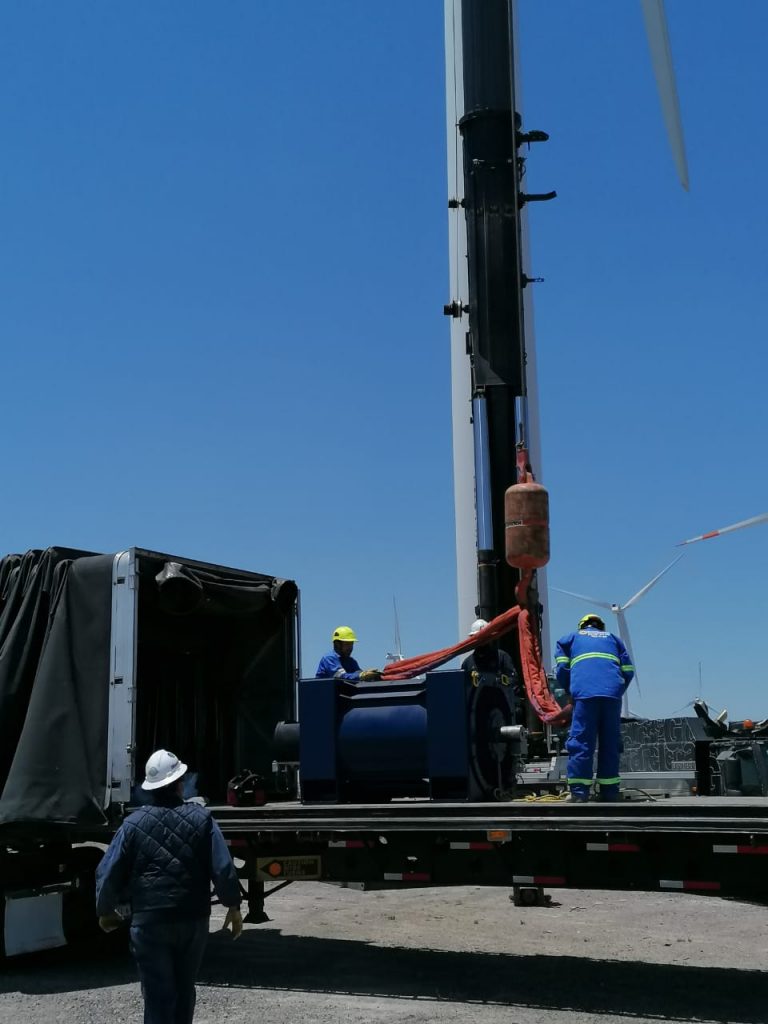 gruas para montaje de aerogeneradores