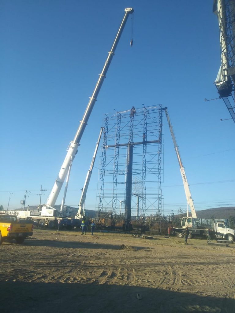 grua titan en monterrey