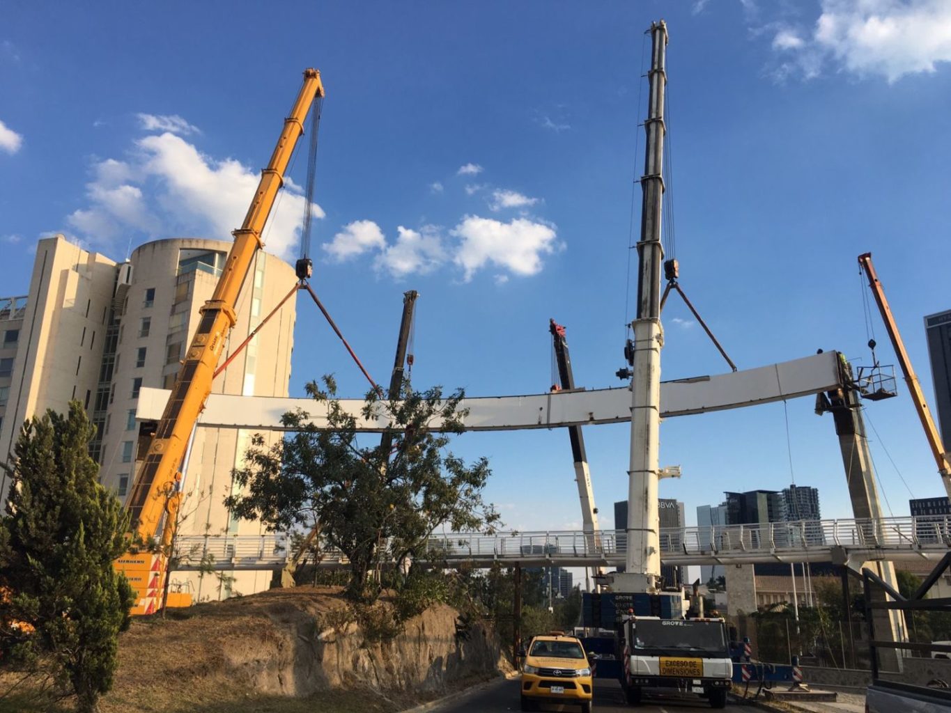 maniobra con gruas en guadalajara