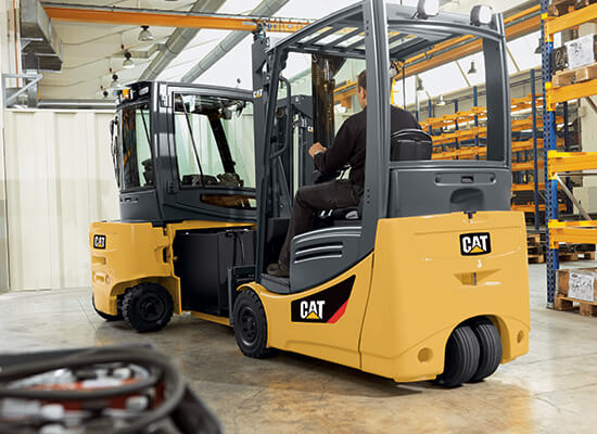 MONTACARGAS CATERPILLAR 2ET4000