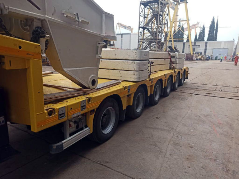 PLATAFORMAS PARA TRAILER » Grúas García