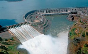 presa de Itaipú construccion