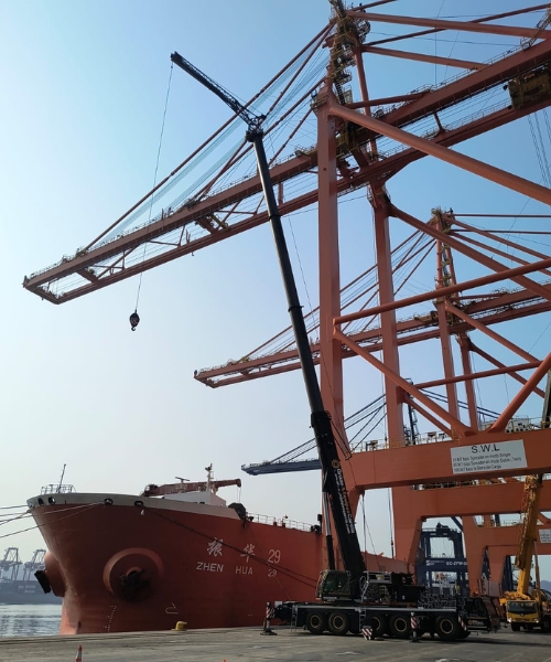 gruas-liebherr-para-puertos-3 gruas-liebherr-para-puertos-3